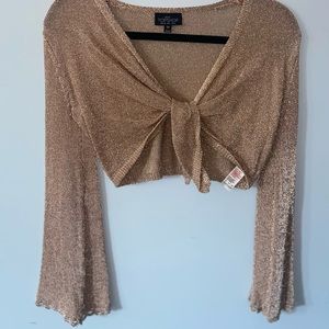 TOPSHOP - Cropped Long Sleeve (NEVER WORN)